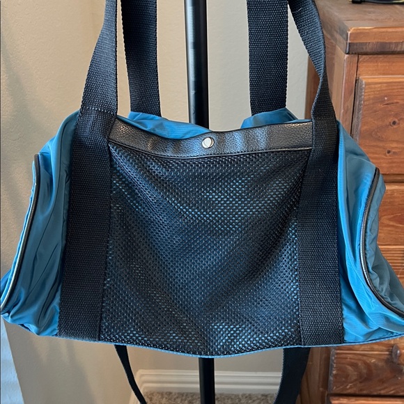 Fabletics Duffle - Picture 2 of 6